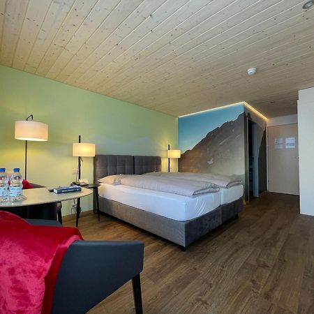 Ferien- Und Familienhotel Alpina Adelboden Exteriör bild