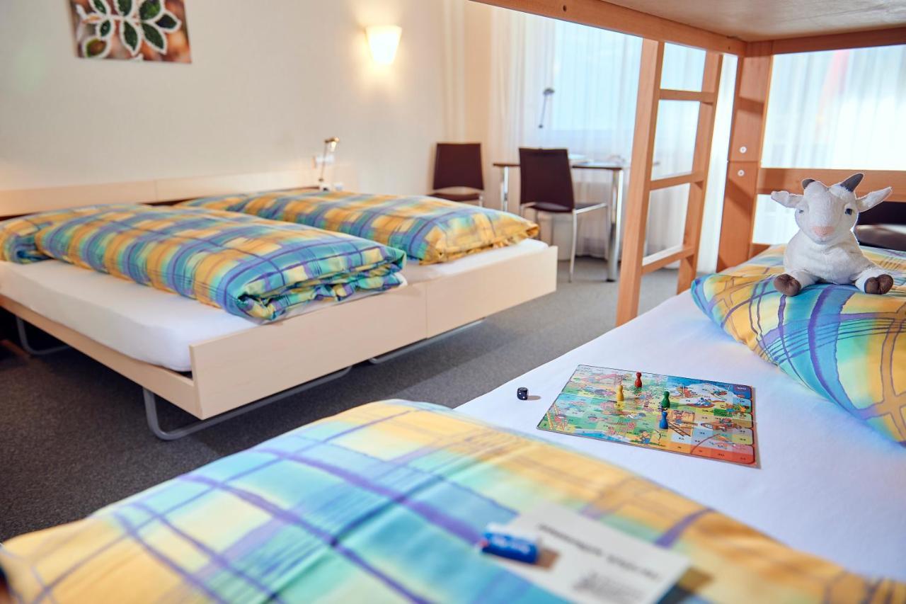 Ferien- Und Familienhotel Alpina Adelboden Exteriör bild
