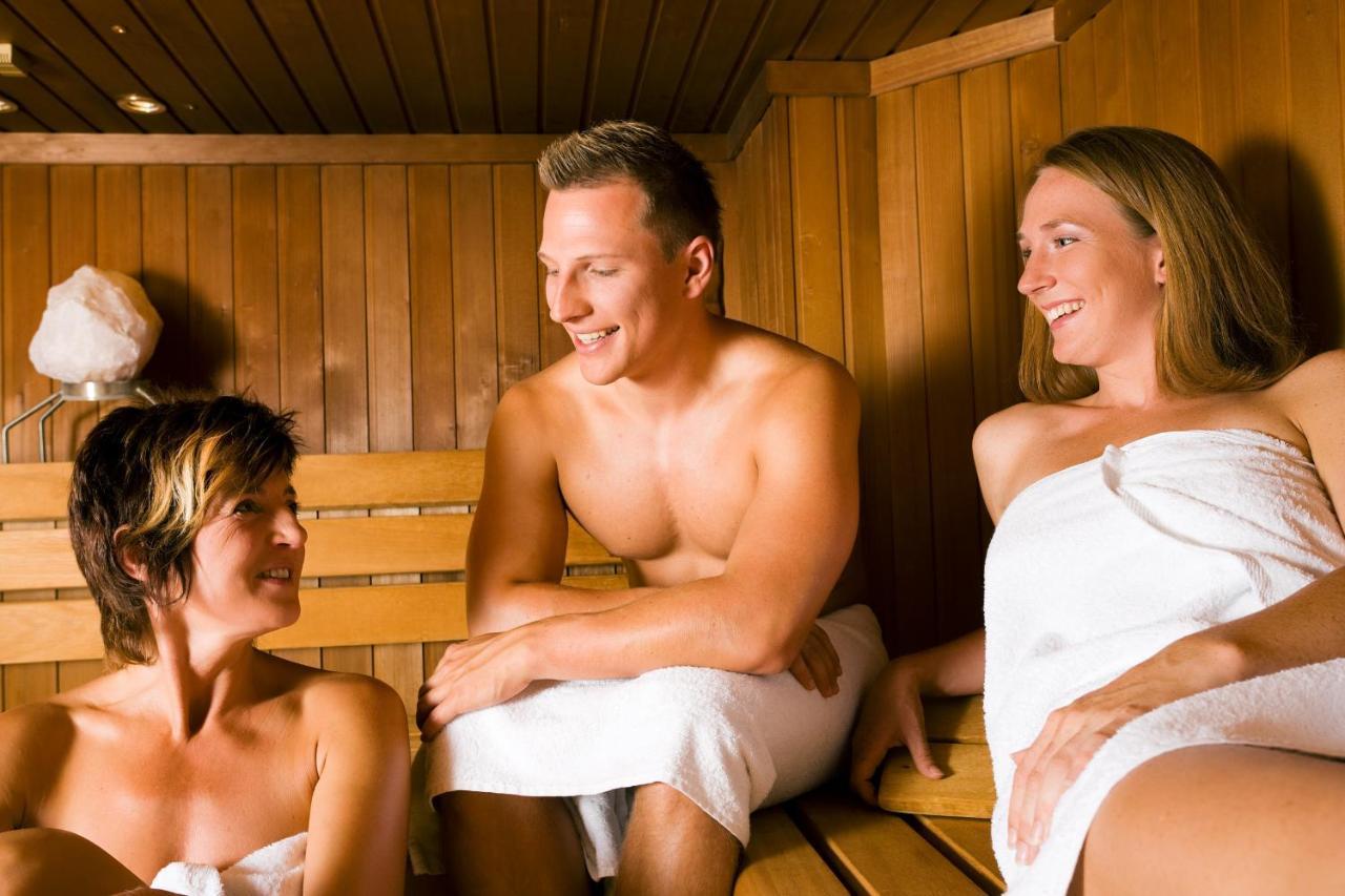 Ferien- Und Familienhotel Alpina Adelboden Exteriör bild