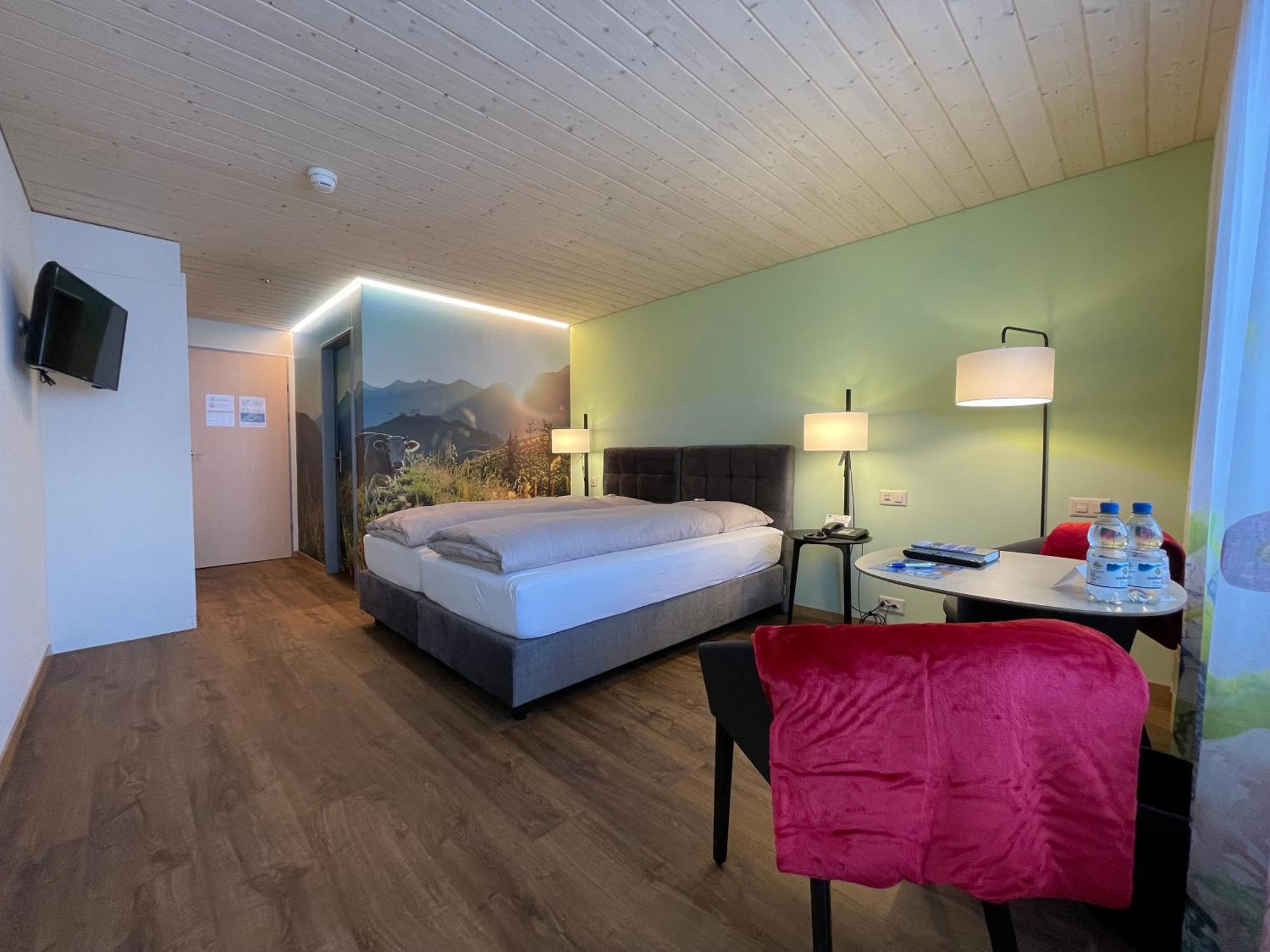 Ferien- Und Familienhotel Alpina Adelboden Exteriör bild