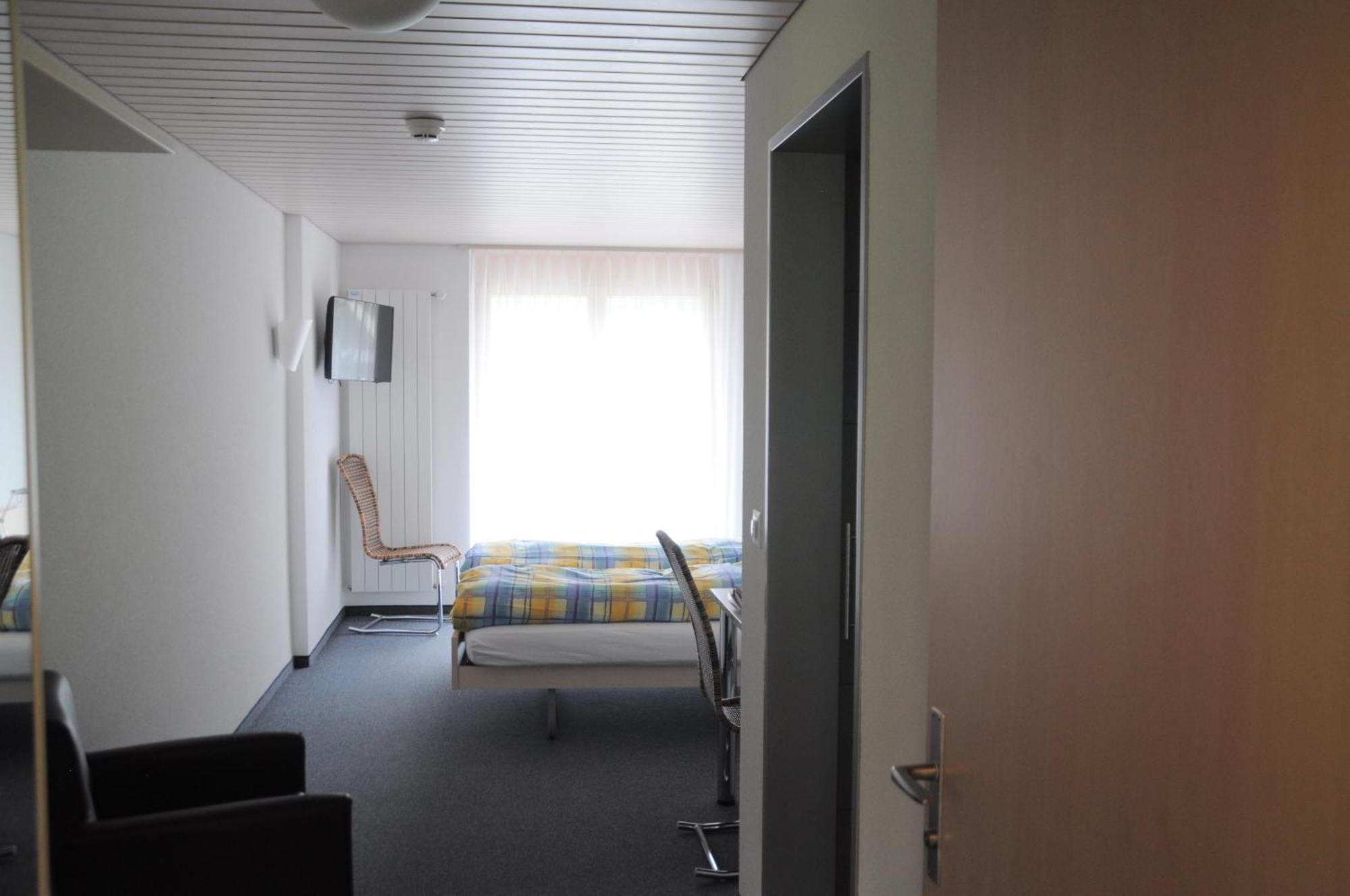 Ferien- Und Familienhotel Alpina Adelboden Exteriör bild